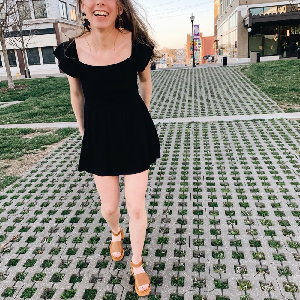 Black square neck elastic babydoll dress